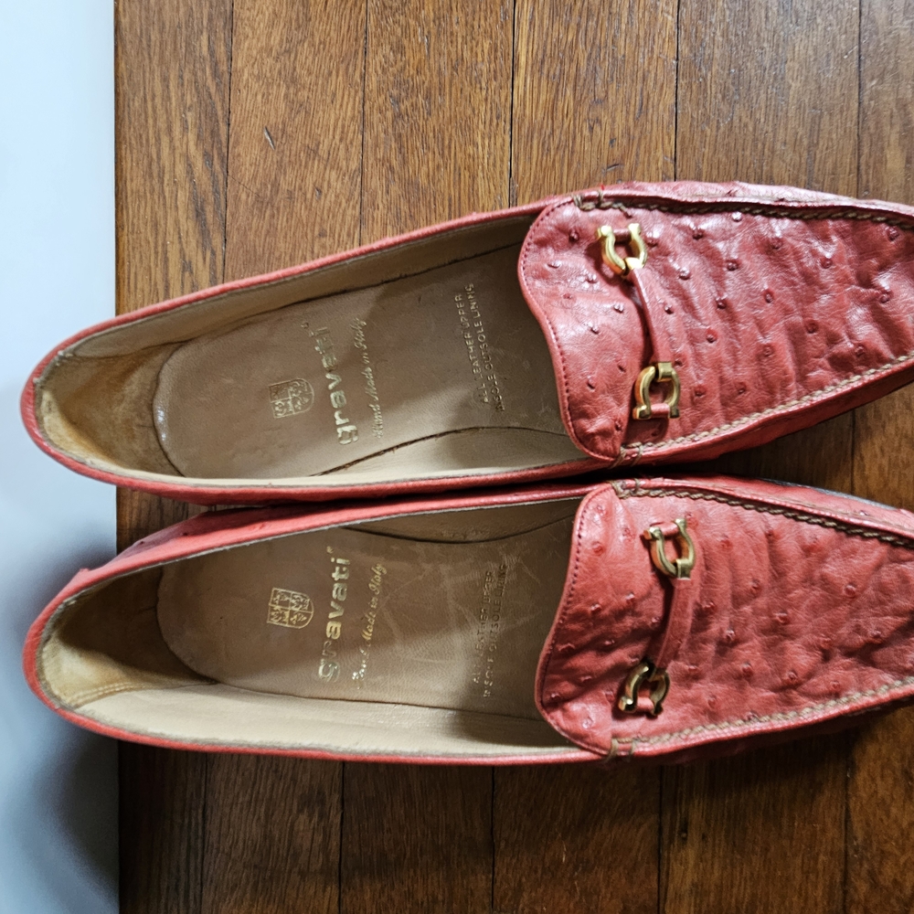 GRAVATI Women's Pink Loafers